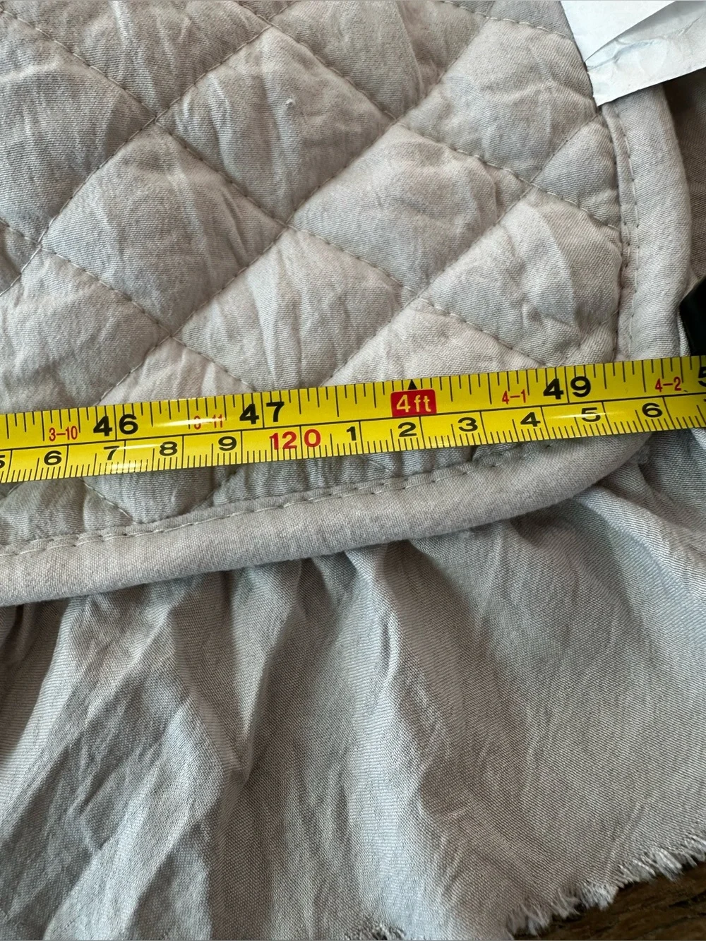 Ruffled Quilted Bed Throw in Light gray - Unbranded